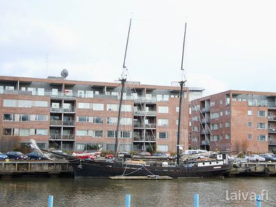 Helena Turun Aurajoessa syksyllä 2010.