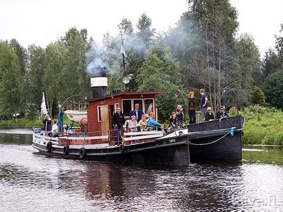 Tapio proomuineen höyrylaivaregatassa Jämsässä 2011.
