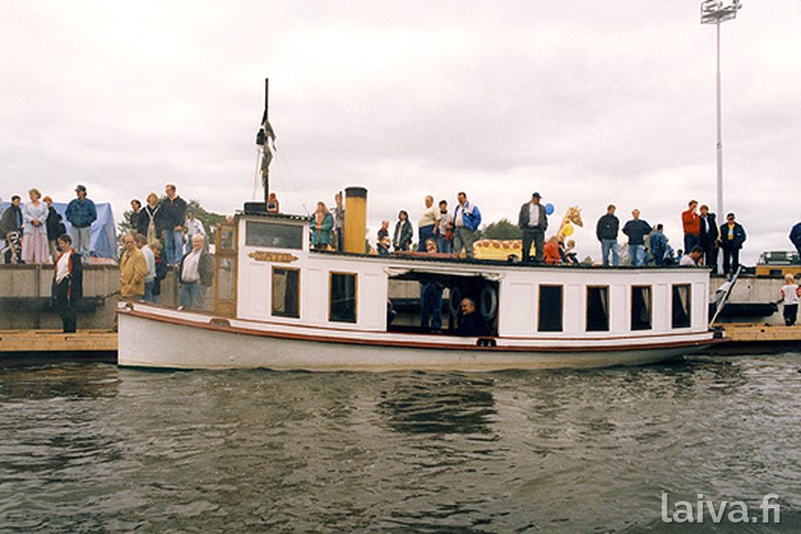 Höyryvene Satu Turussa 1998.