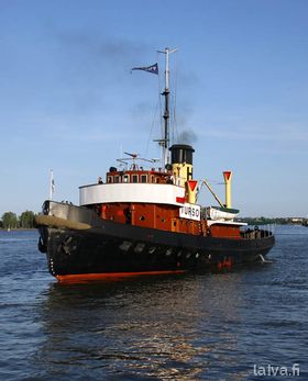 Turso kiinnittymässä Helsingin Eteläsatamaan kesäkuussa 2012.