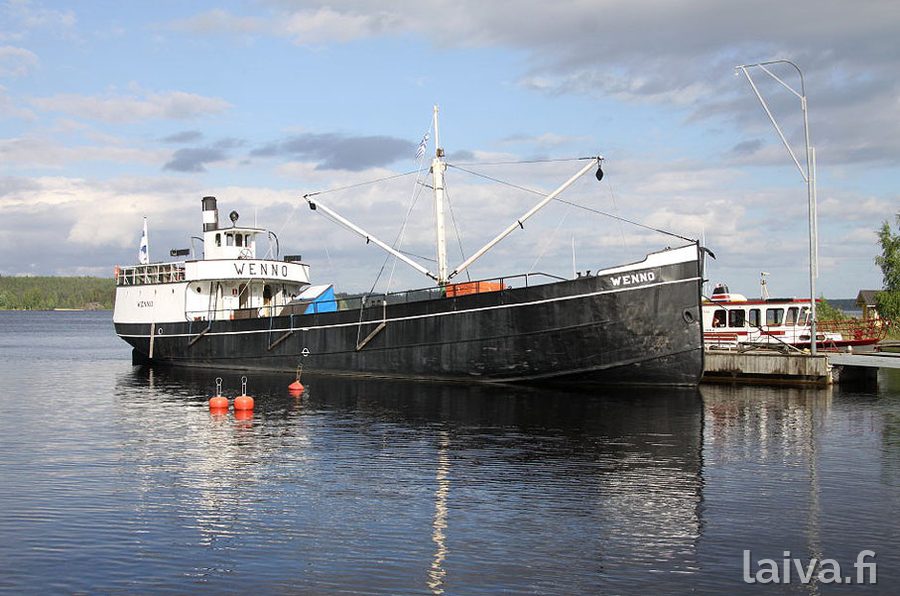 Wenno kotisatamassaan Puumalassa 2010.